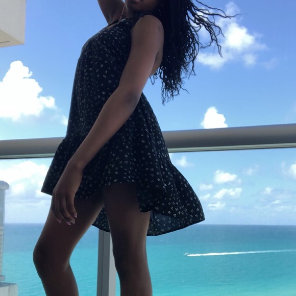 Meet your Posher, Mel - Picture 1 of 1